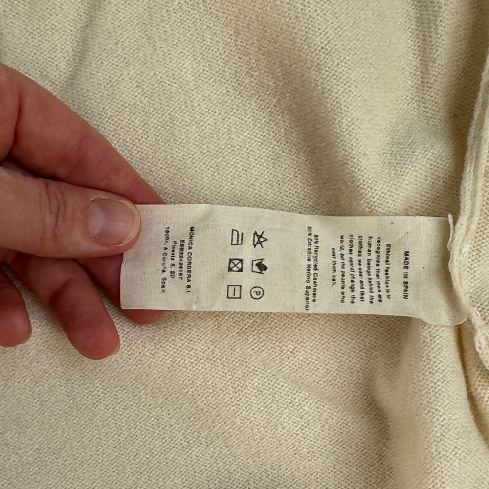Cordera Sweater - Picture 6 of 6